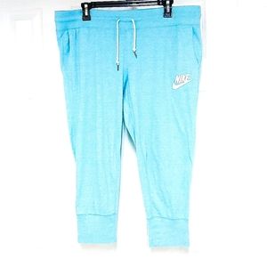 Nike Capri Track Pants